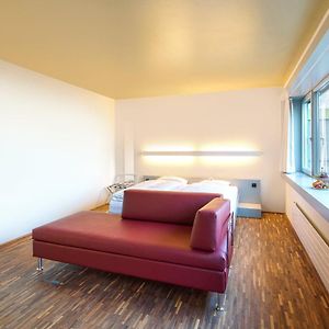Dasbreitehotel am Rhein